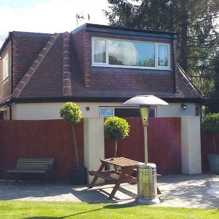 Beautiful Detached 1 bedroom Apartment Eltham Eksteriør billede