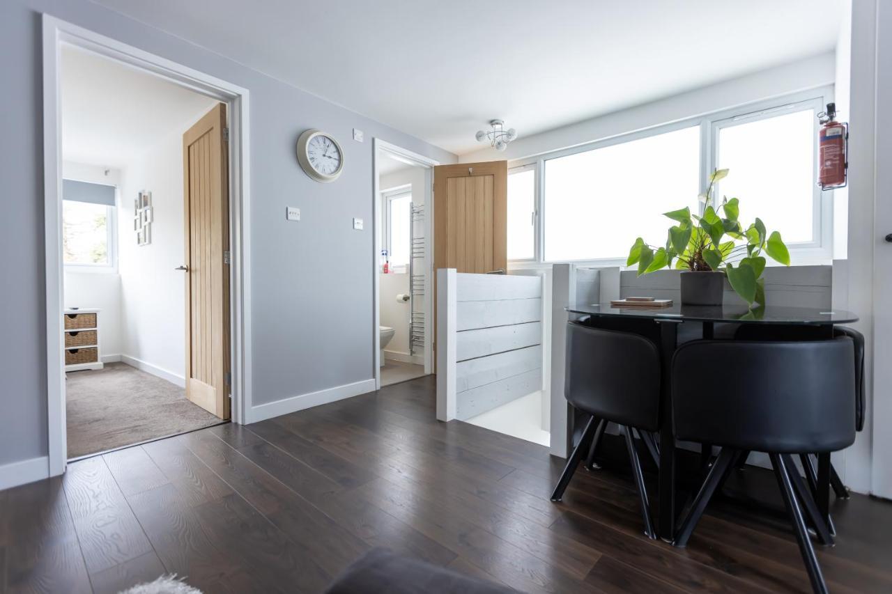 Beautiful Detached 1 bedroom Apartment Eltham Eksteriør billede